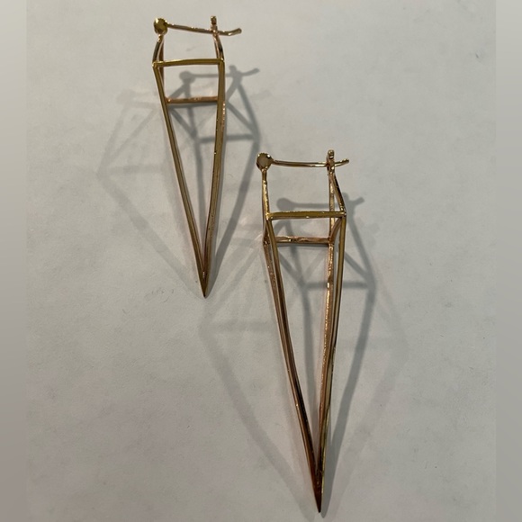 Tawapa Diamond Cube Earrings - Picture 7 of 13